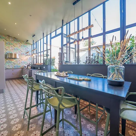 Holiday home Chateau Du Serpolet Pont-du-Chateau